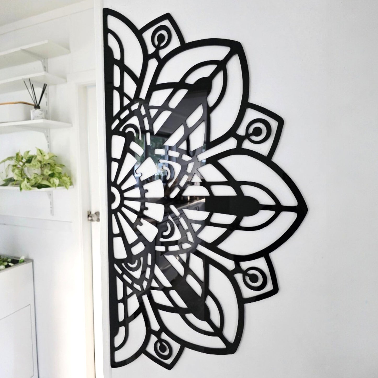 Half Mandala Flower Wall Décor