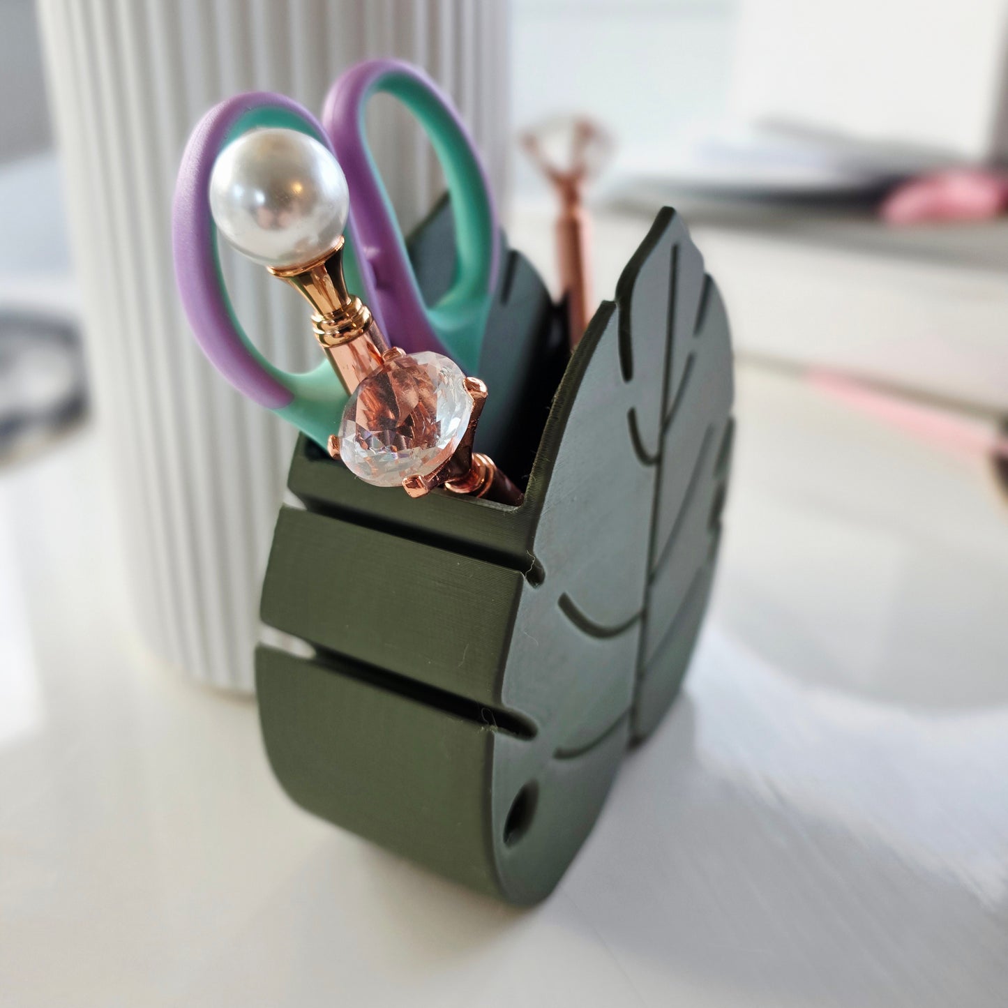 Monstera Leaf Desk Organiser