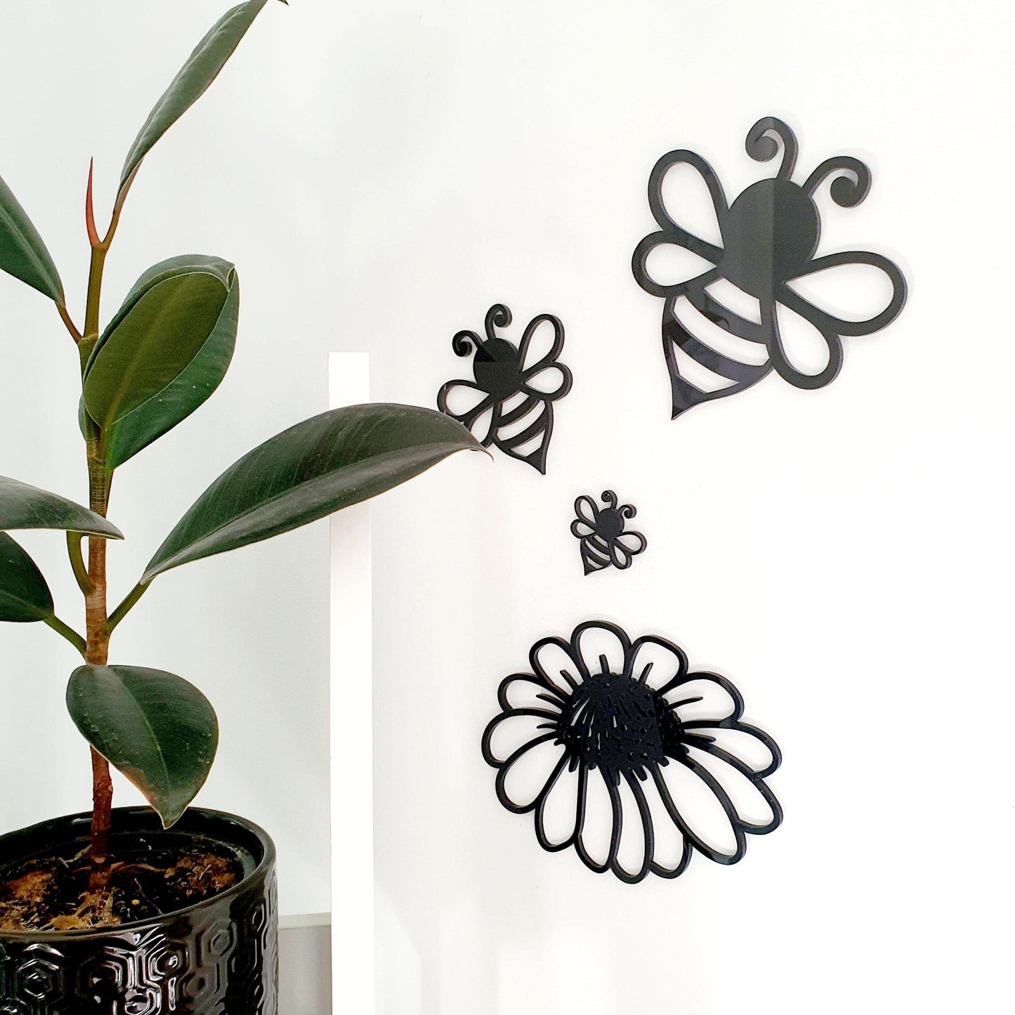 Mini Bees & Daisy Set Wall Decor Whimsic