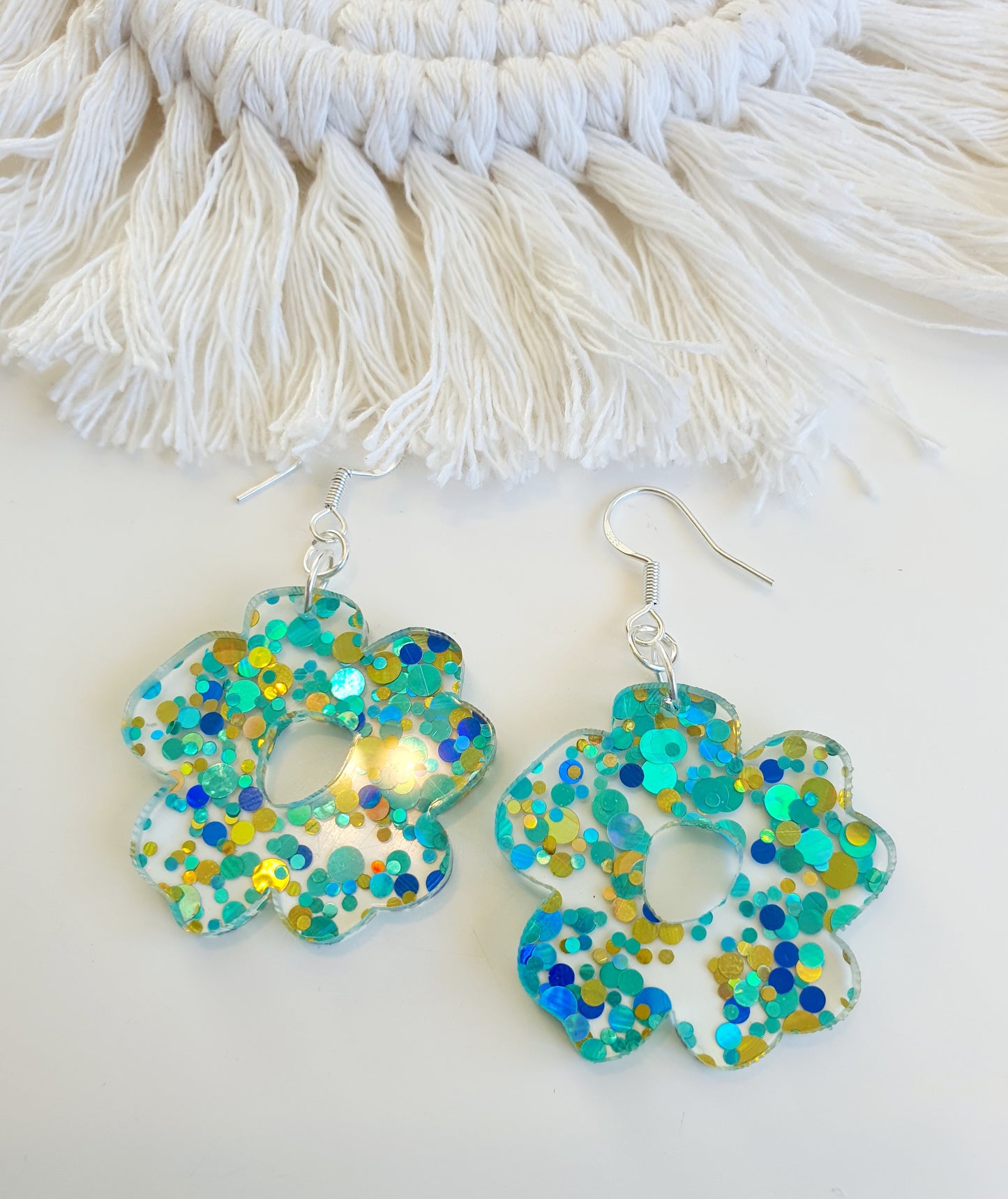 Summer Speckled Flower Earrings - Light Blue