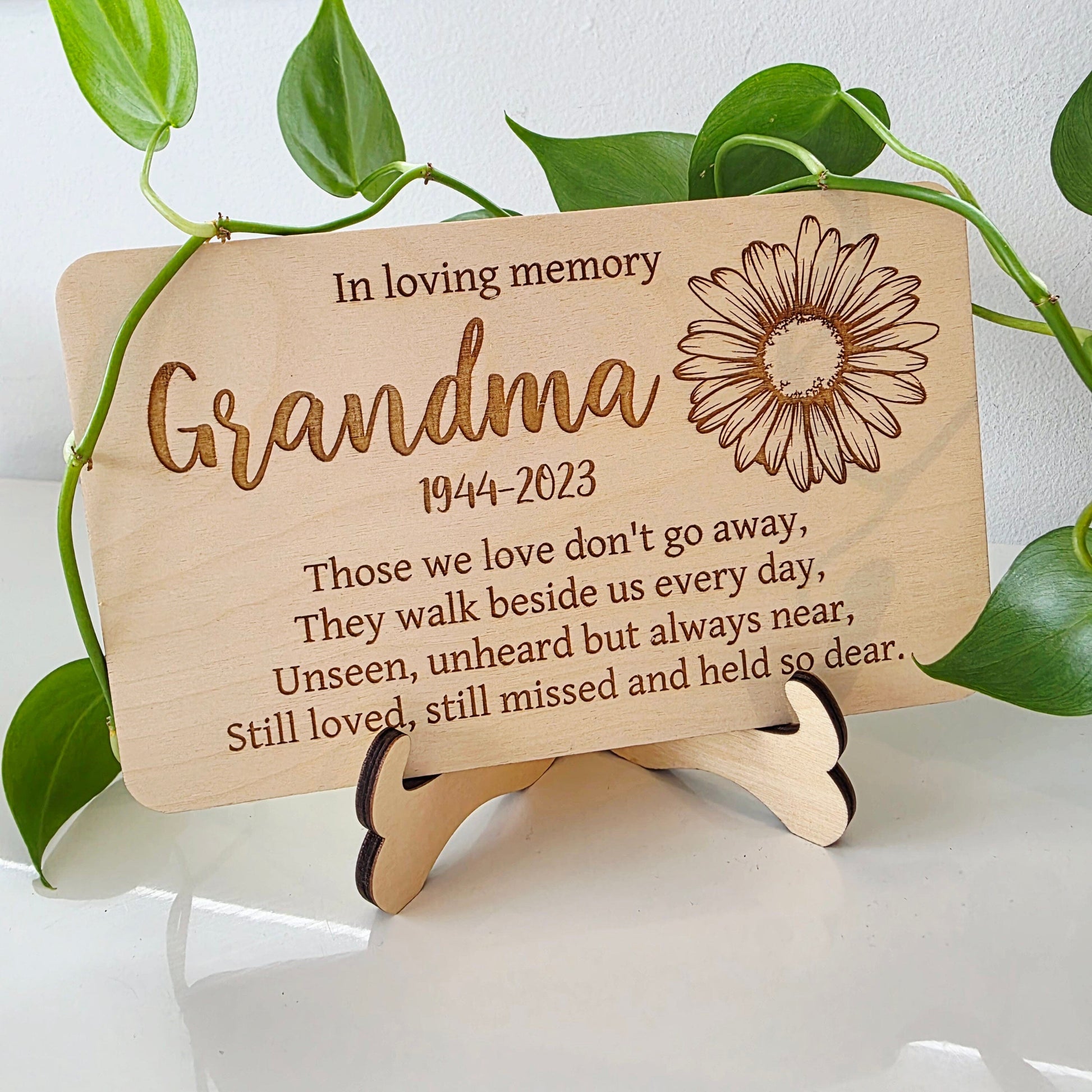 Personalised Memorial Plaque Whimsic 