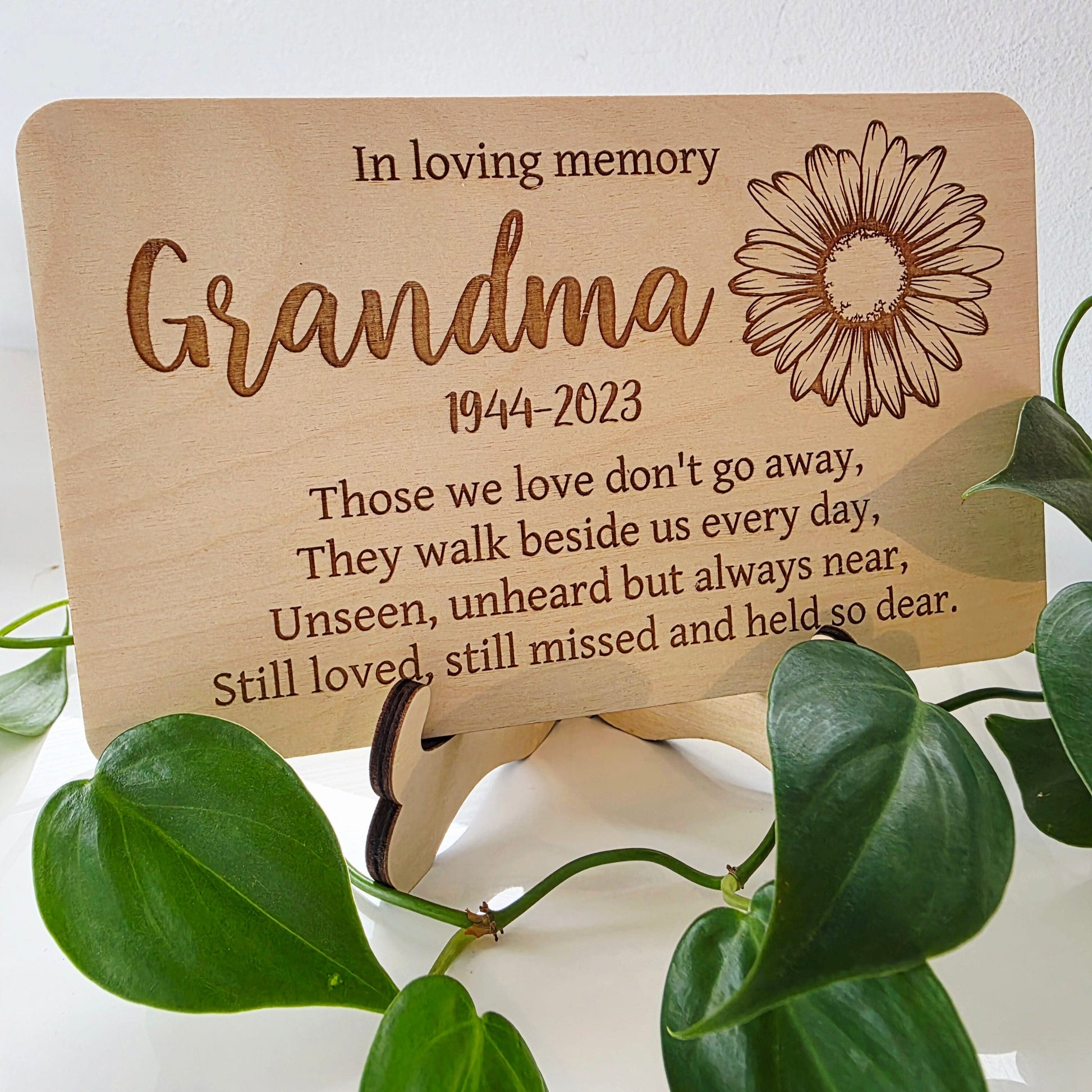 Personalised Memorial Plaque Whimsic 